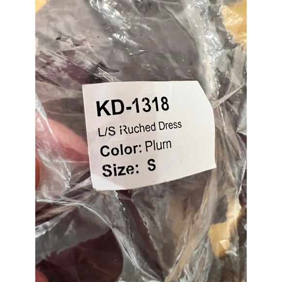 Krisa Long Sleeve Surplice V-Neck Ruched Blouson Mini Dress Plum Women's S NWT - Picture 4 of 7